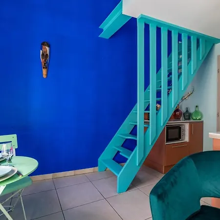 Lägenhet Le Reve Bleu Majorelle - Duplex Sur Les Toits - Nuit A Nîmes